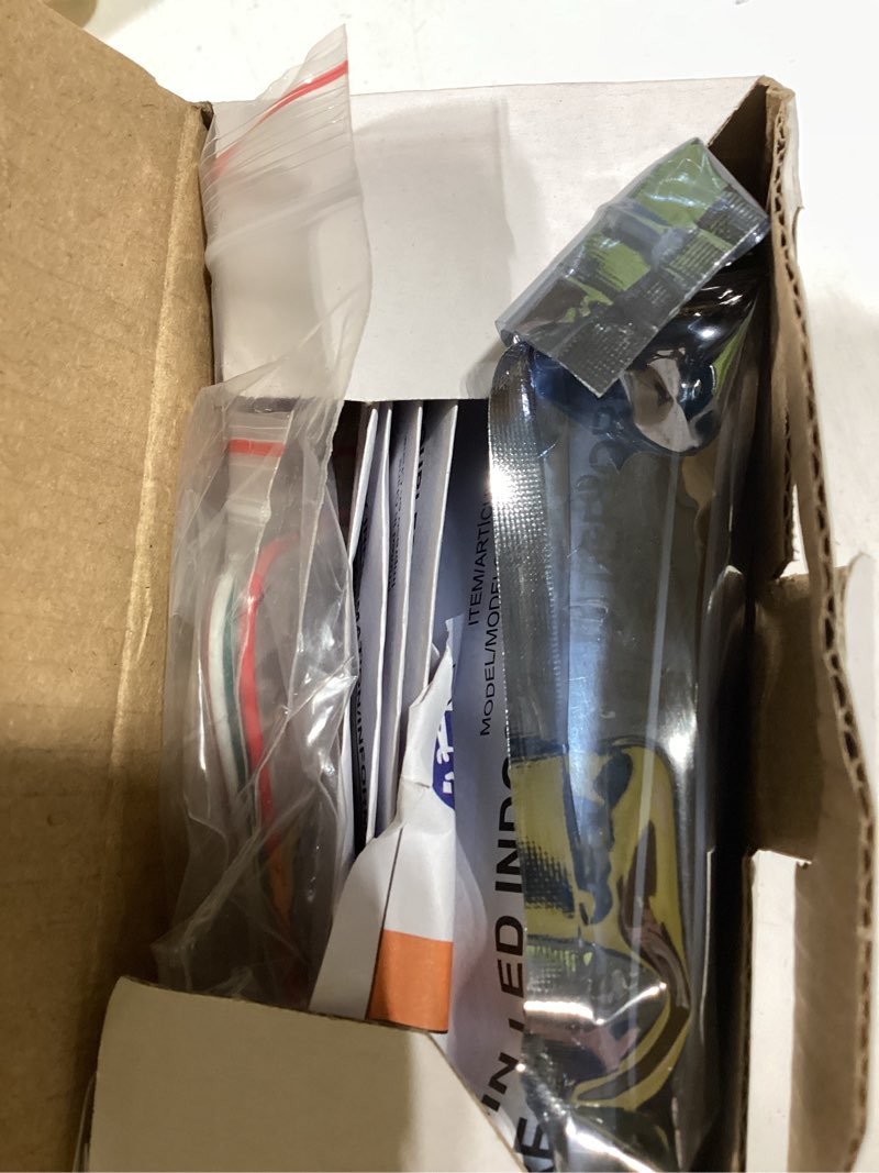 Condition photo showing Good Condition for utilitech 8-ft led switchable white strip light