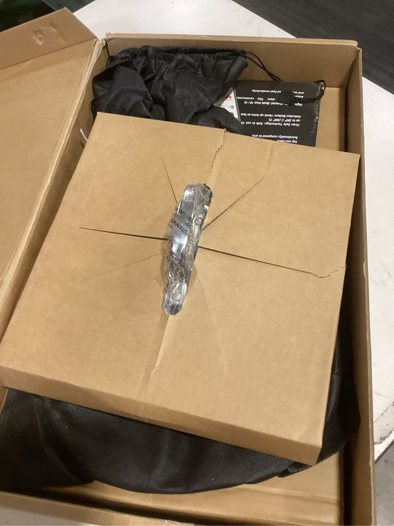 Condition photo showing New/Like New for 10 Inch Frying Pan Stainless Steel Skillet Chef's Pan with Matching Tempered Glass Lid, PFOA-Free Non-Toxic Kitchen Cookware, Dishwasher & Oven Safe, Induction Compatible All Cooktops Stainless Steel 10" W/Glass Lid