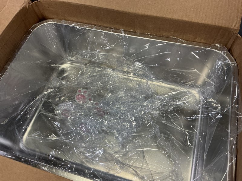 Condition photo showing Good Condition for Stainless Steel Cat Litter Box for Adult Cats or Kitty/Kitten 19.5"x13.6"x6" Rust-Proof, High Side, Non Stick, No Smell, Easy to Clean Metal Cat Litter Box X-Large:19.5"L x 13.6"W x 6"H