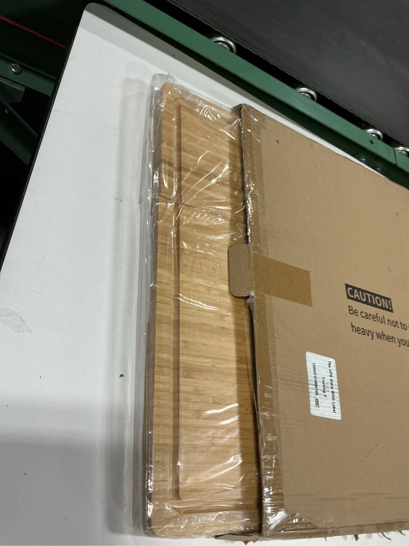 Condition photo showing New/Like New for Fashionwu 24 x 18 Inch Wooden Cutting Boards for Kitchen, 60 cm Extra Large Bamboo Cutting Board with Juice Groove, 0.8" Thick Butcher Block for Meat Vegetables, Large Charcuterie Board