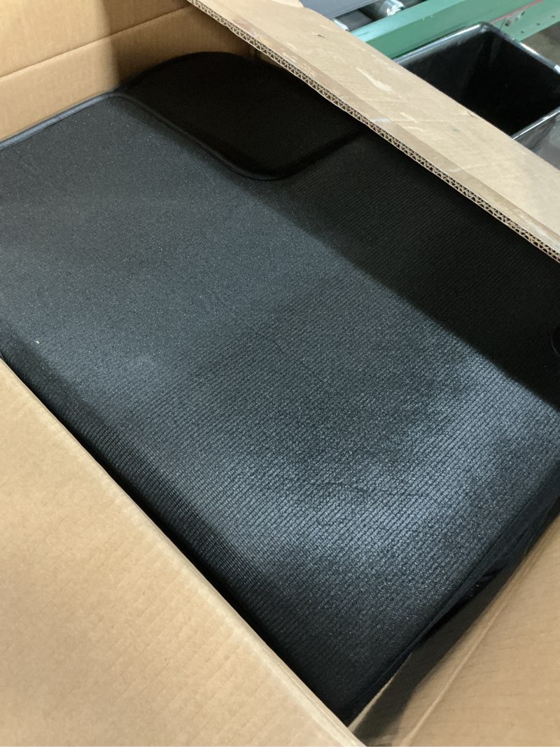 Condition photo showing Good Condition for Topfit Floor Mats for Tesla New Model Y Juniper PU Leather Floor Mats for Tesla Model Y Accessories 