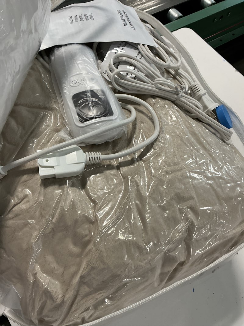 Condition photo showing Good Condition for electric heated blanket 100"×90" flannel blanket king size with 10 heating levels & 8 hours auto off fast heating, beige 
