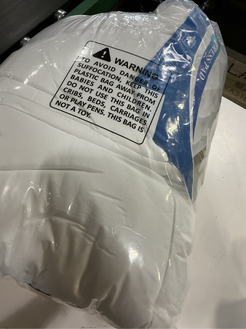 Condition photo showing Good Condition for kayfia full mattress topper,extra thick mattress pad cover for deep sleep,3d+7d snow down alternative fill overfilled plush pillow top with 8-23 inch deep pocket-white white full