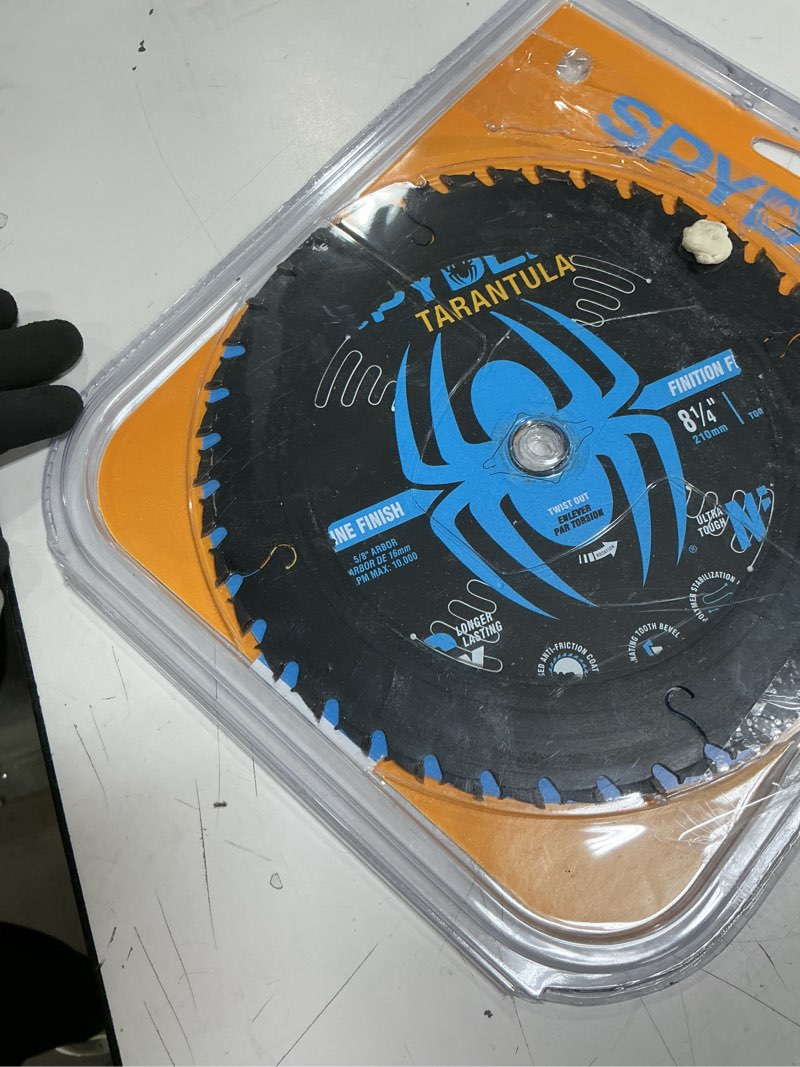 Condition photo showing Good Condition for Spyder 8-1/4-in 40 -Tooth Fine Finish Tungsten carbide-tipped steel Circular saw blade Individual