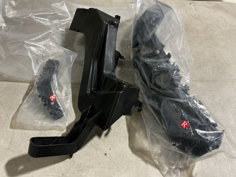 Condition photo showing New/Like New for motoku front passenger side headlight bracket and bumper bracket fascia bracket for jeep grand cherokee 2016-2021, grand cherokee wk 2022
