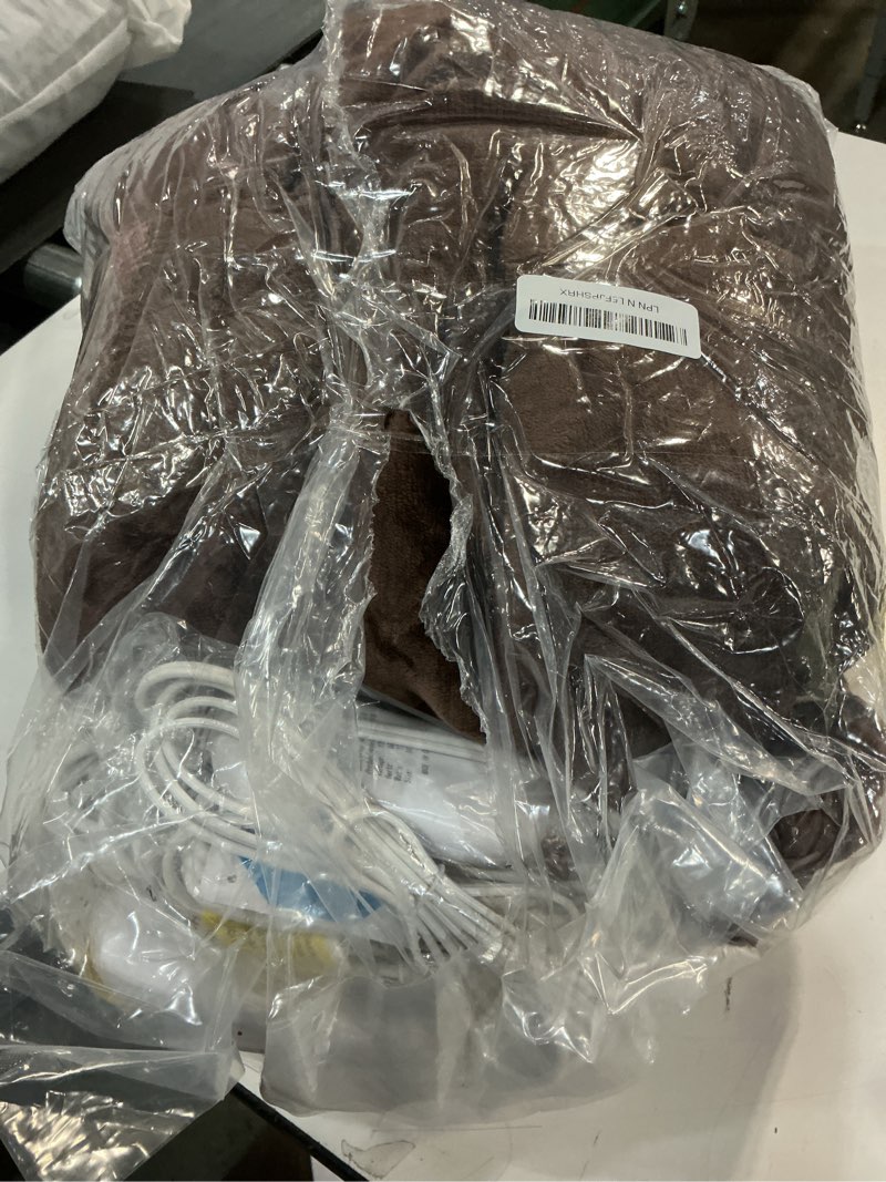 Condition photo showing As Is for Homemate Electric Heated Blanket Queen Size - 84"x90" Heating Blanket Queen Size Dual Control 1/2/4/6/8 Hours Auto-Off 10 Heat Level Over-Heat Protection Flannel Sherpa ETL Certification 10 - Chestnut 84 Inch x 90 Inch
