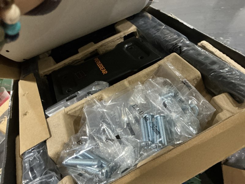 Condition photo showing Good Condition for perlegear ul listed full motion tv wall mount for 42-90" tvs up to 132lbs, heavy duty tv mount with dual articulating arms, tool-free smooth tilt, swivel, fits 16" studs, max vesa 600x400mm, pglf8 42-90 inch full motion tv wall mount