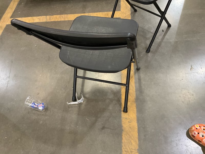 Condition photo showing Good Condition for folding chair