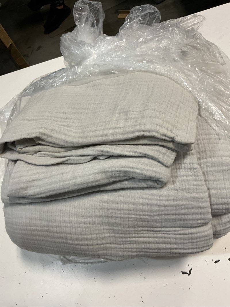 Condition photo showing As Is for quince organic cotton gauze duvet cover set, king/cal king, light grey
