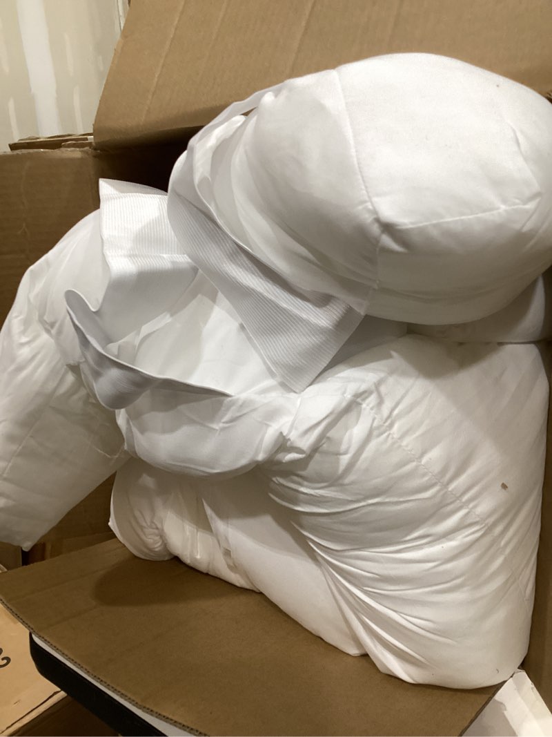 Condition photo showing Good Condition for coop home goods essence down alternative mattress topper queen, plush 2-inch gusset and baffle box design for even support and comfort, premium bed topper for pressure relief, oeko-tex certified