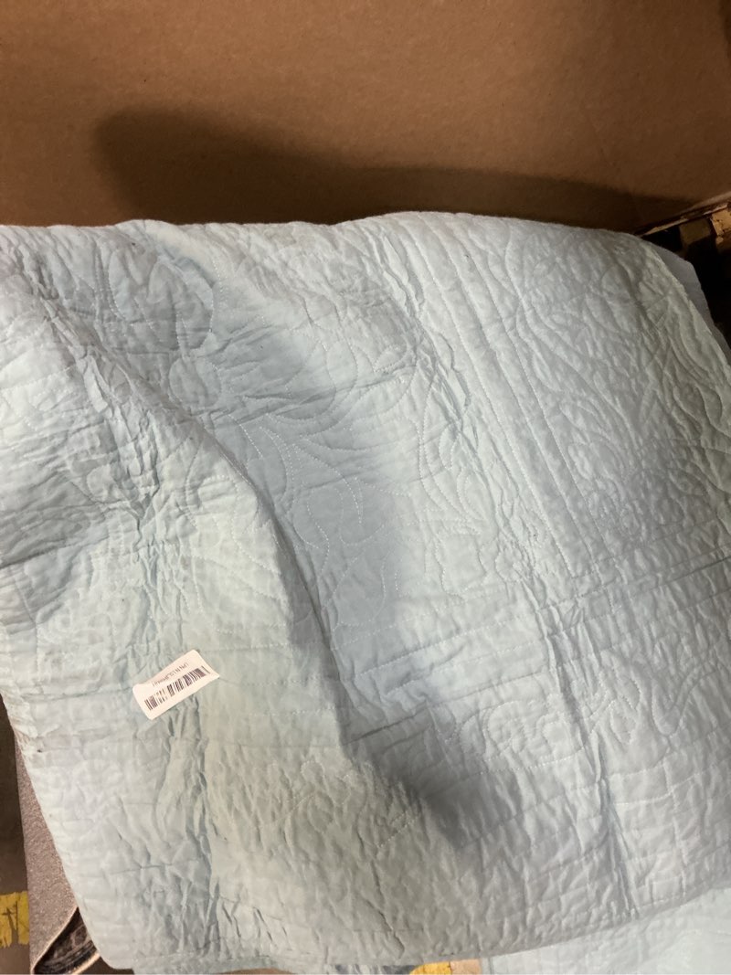 Condition photo showing As Is for WINLIFE 100% Cotton Quilt Set King 106x98 Inch Bedding Set Blue Bedspread Super Soft Lightweight Matelasse Embroidery Floral Coverlets for All Season, 3 Piece (1 Quilt, 2 Pillow Shams) Light Blue King 106''x98''
