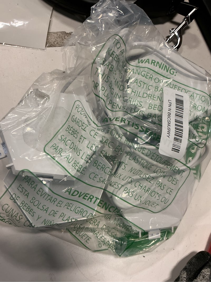 Condition photo showing Good Condition for Hexagon LED Light Panels 8 Pack – RGB Wall Decor Lights with Music Sync, App & Remote – Modular Home & Christmas Decor for Bedroom, Living Room, and Room Decor A. Multicolor 8PCS