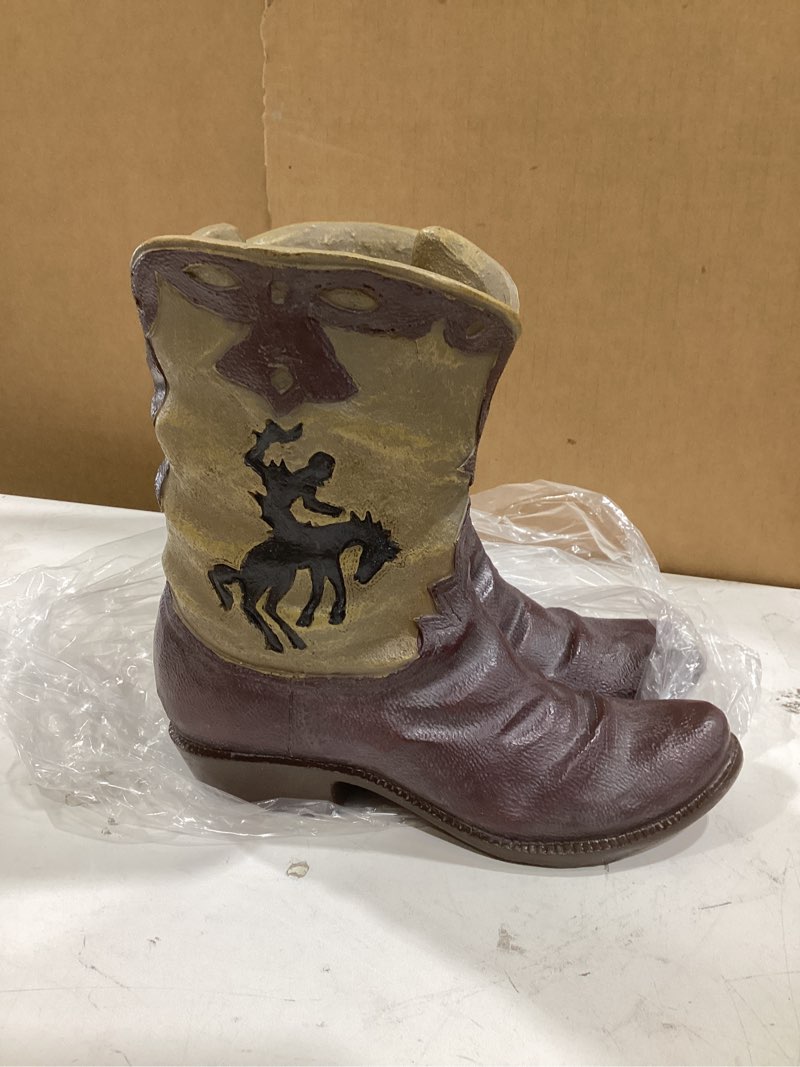 Condition photo showing New/Like New for koehler 38447 9.625 inch brown cowboy boots planter