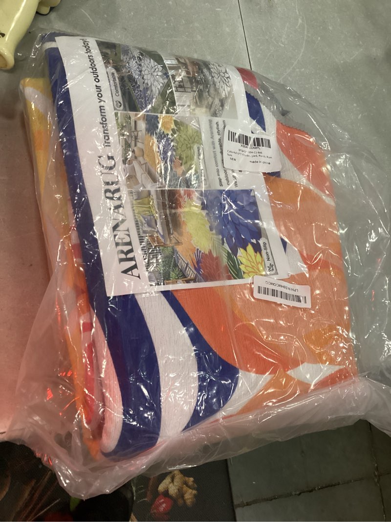 Condition photo showing Good Condition for colorful 6ft outdoor round area rug washable rugs multicolored patio rug tropical botanical floral chenille waterproof outdoor carpet for rv, pool deck, backyard, porch, rainbow multi colored 6' (round)