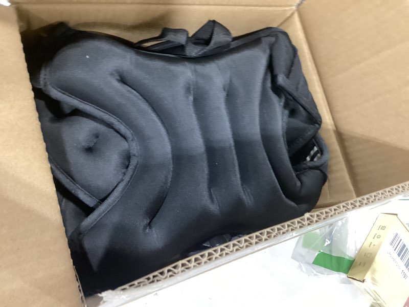 Condition photo showing Good Condition for ZELUS Weighted Vest, 6lb/8lb/12lb/16lb/20lb/25lb/30lb Weight Vest with Reflective Stripe for Workout, Strength Training, Running, Fitness, Muscle Building, Weight Loss, Weightlifting 12lb Black