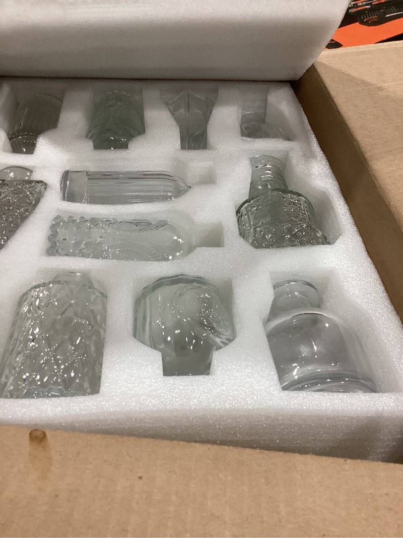 Condition photo showing Good Condition for 24pcs Glass Bud Vase Set, Small Clear Flower Vases for Centerpieces in Bulk, Mini Vintage Vase for Wedding, Home,Table Decoration Clear 24Pcs