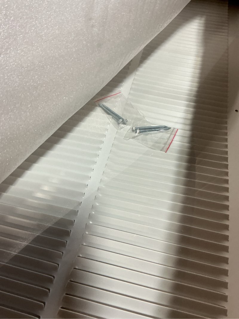 Condition photo showing Good Condition for 5 pack 46x16in wire shelf cover for pantry, closet, kitchen – waterproof pvc wood-look wire rack covers for shelves, multiple no-tool installation 46x16x2in white
