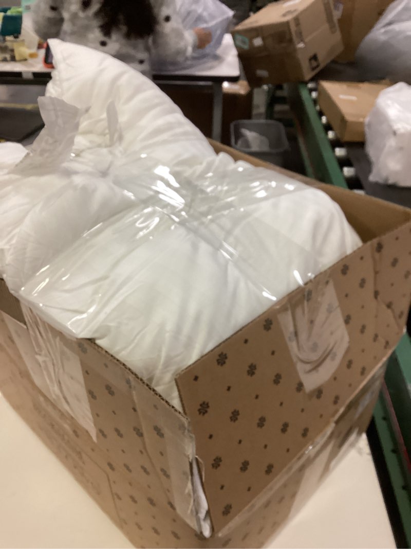 Condition photo showing As Is for Beckham Hotel Collection Bed Pillows King Size Set of 2 - Down Alternative Pillow for Back, Stomach or Side Sleepers