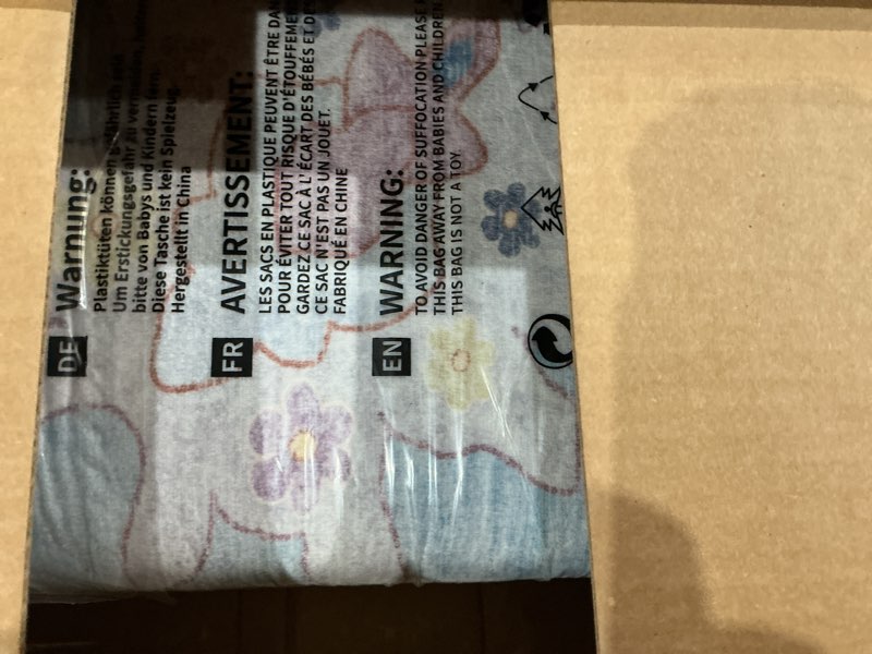 Condition photo showing New/Like New for 7x9 washable area rugs - modern oushak rug vintage floral carpet for living room non-slip low pile soft machine washable carpet for bedroom, dining room, nursery, farmhouse (7'x9', blue and pink) 7' x 9' (rectangular) blue