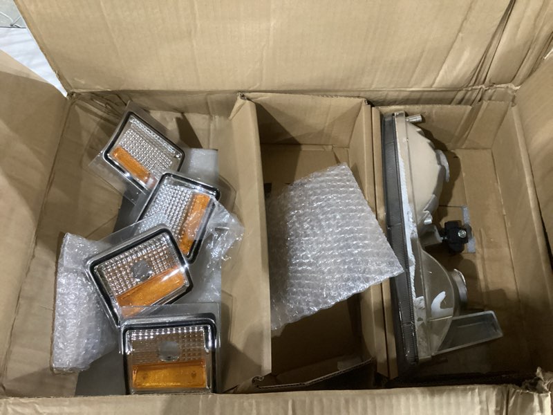 Condition photo showing As Is for LiteMark DOT-SAE Amber 2 Inch x 3.5 Inch High Reflective Prismatic Lenses with Durable Protective Transparent Layer for Safety and Increased Visibility (Pack of 4 Reflectors) Rectangle-4pk Amber, SIMILAR TO STOCK PHOTO 