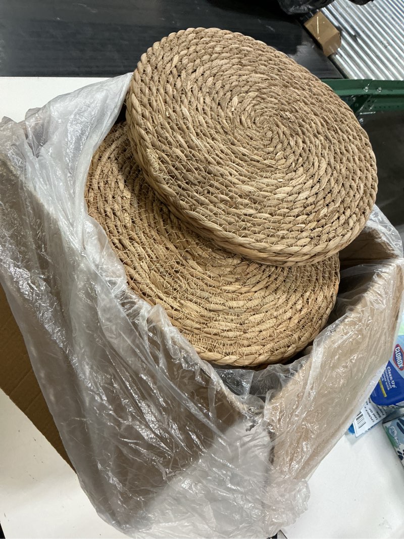 Condition photo showing New/Like New for aneco 48 pack 12-inch round woven placemats natural hand-woven boho rattan wicker bulrush placemat farmhouse rustic braided table mats for dining & kitchen decor 48 12 inch