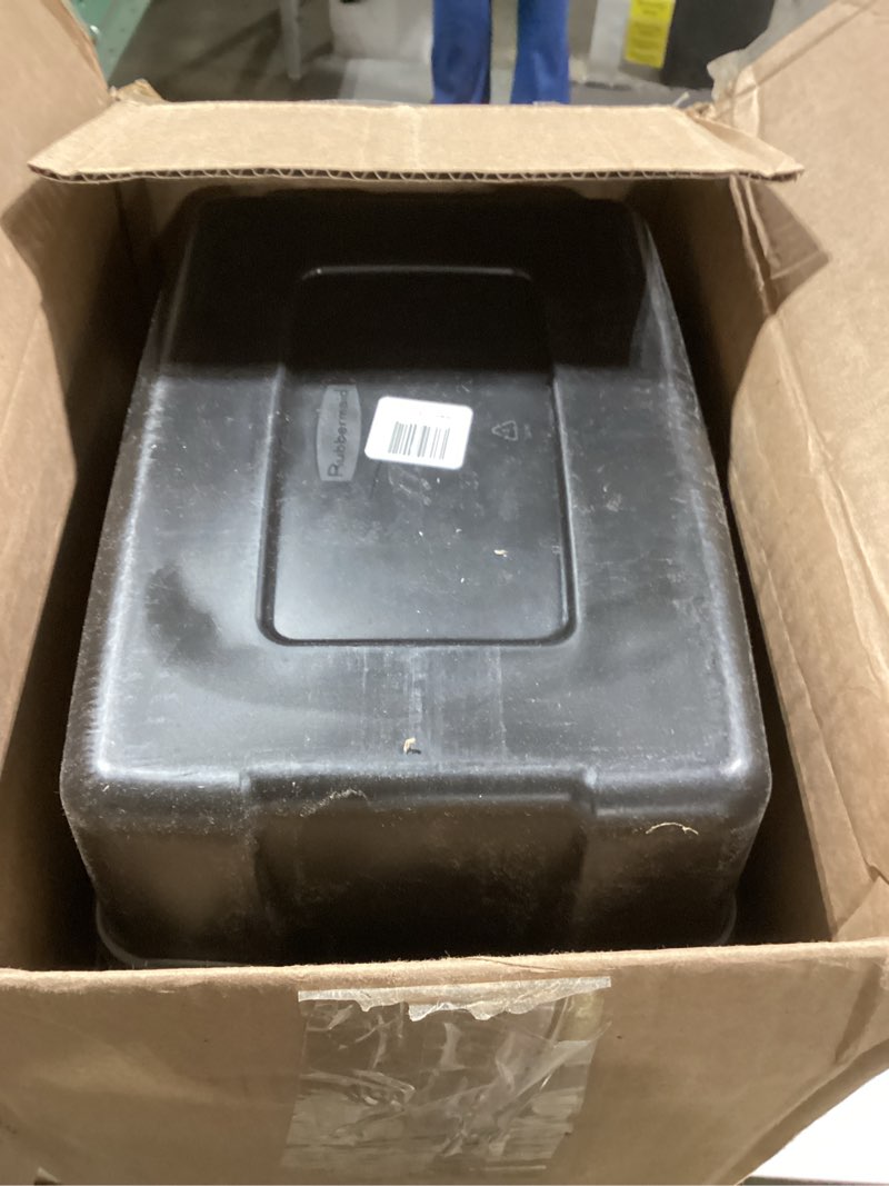 rubbermaid 6-pack heavy duty durable 3 gal totes for storage with snap lids and handles, plastic sto