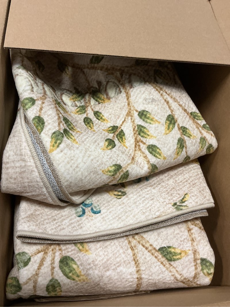 Condition photo showing As Is for jinchan Round Rugs 8ft Ivory Botanical Birds Print Machine Washable 8' Circle Nature Plants Modern Soft Non Slip Kids Throw Area Rugs Ultra Thin Low Pile Carpet for Living Room Bedroom Dining Room 8' (Round) Natural Ivory