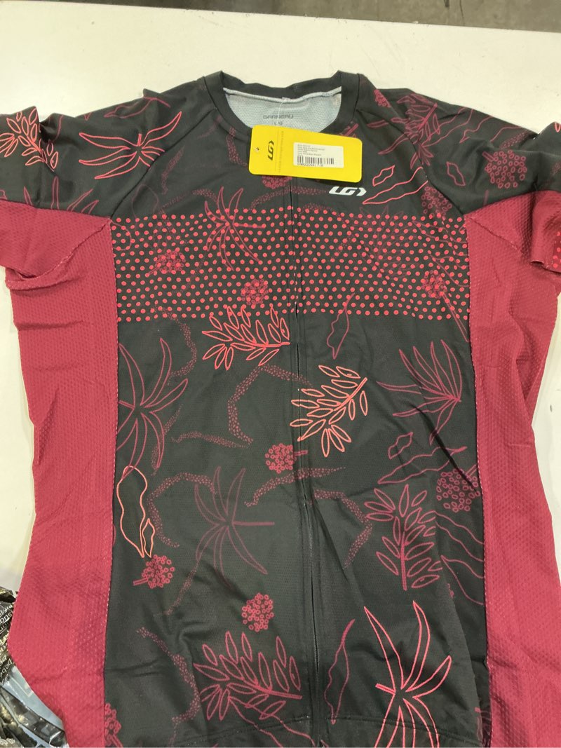 Condition photo showing Good Condition for louis garneau, women’s district cycling jersey