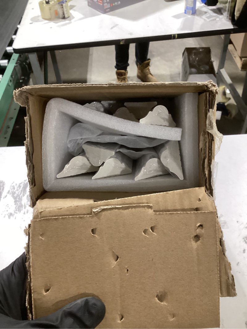 Condition photo showing Good Condition for Art3d Pre-Cut Wall Molding Set of 6 pcs, Ready-to-Assemble Wainscoting Panels for Interior Wall Décor Living Room Bedroom Accent Wall - Installed with Glue, 3 Top 3 Bottom