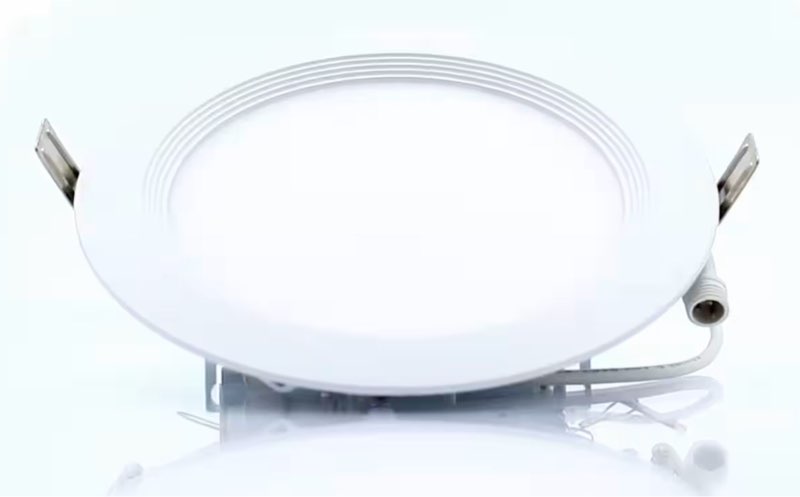 utilitech white 6-in 850 -lumens warm white round dimmable led canless wet rated recessed downlight 12 -pack