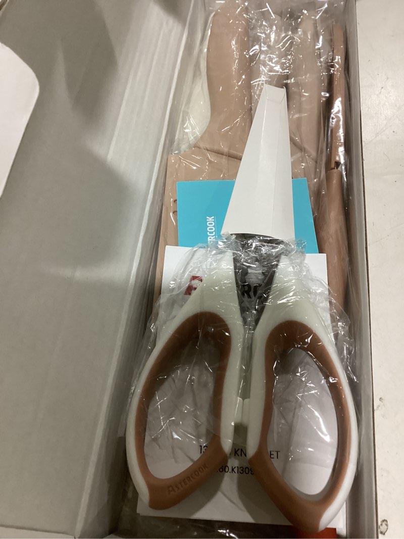 Astercook Knife Set, 13 Pieces Kitchen Knives Set with Healthy Anti-Rust Coating, Dishwasher Safe, S