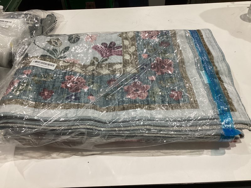 Condition photo showing Good Condition for 5x7 Washable Non-Slip Rug, Vintage Floral Area Rug for Living Room, Low Pile Farmhouse Distressed Carpet for Nursery Playroom Dorm Teens Office, Light Blue Light Blue 5' x 7' (Rectangular)