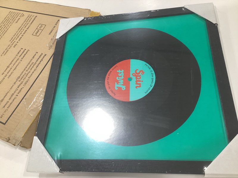 Condition photo showing Good Condition for vinyl record frame for the wall display album cover with real glass, black 12.5x12.5 frame for any 12 inches lp record with cover