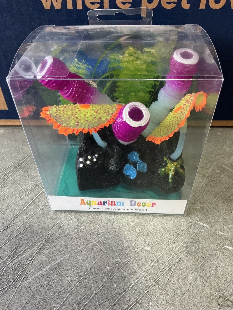 Condition photo showing New/Like New for RA Glow Action Sponge and Carpet Corals - Purple