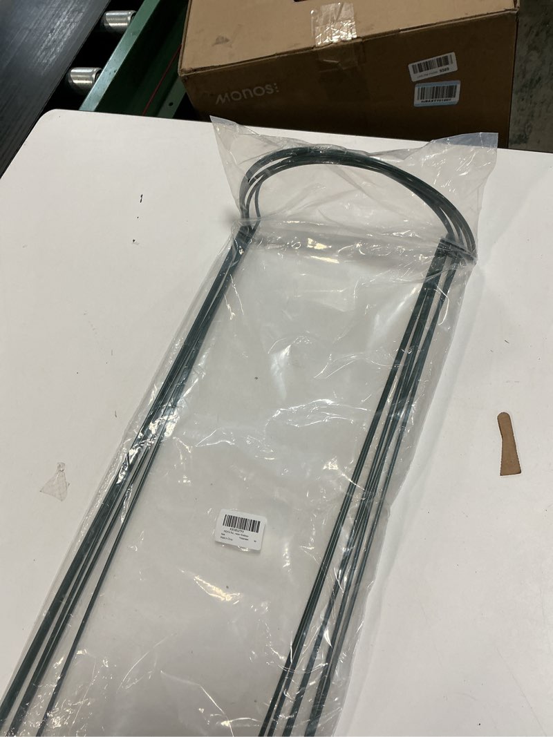 Condition photo showing New/Like New for HiGift 6 Pack 24 Inch Plant Stakes, 10" Wide x 24" High Half Round Metal Peony Cages and Support, Green Garden Plant Stake Plant Support Ring Border for Peony Tomato,Hydrangea,Flower Indoor Outdoor 10" W x 24" H Green - 6 Pack