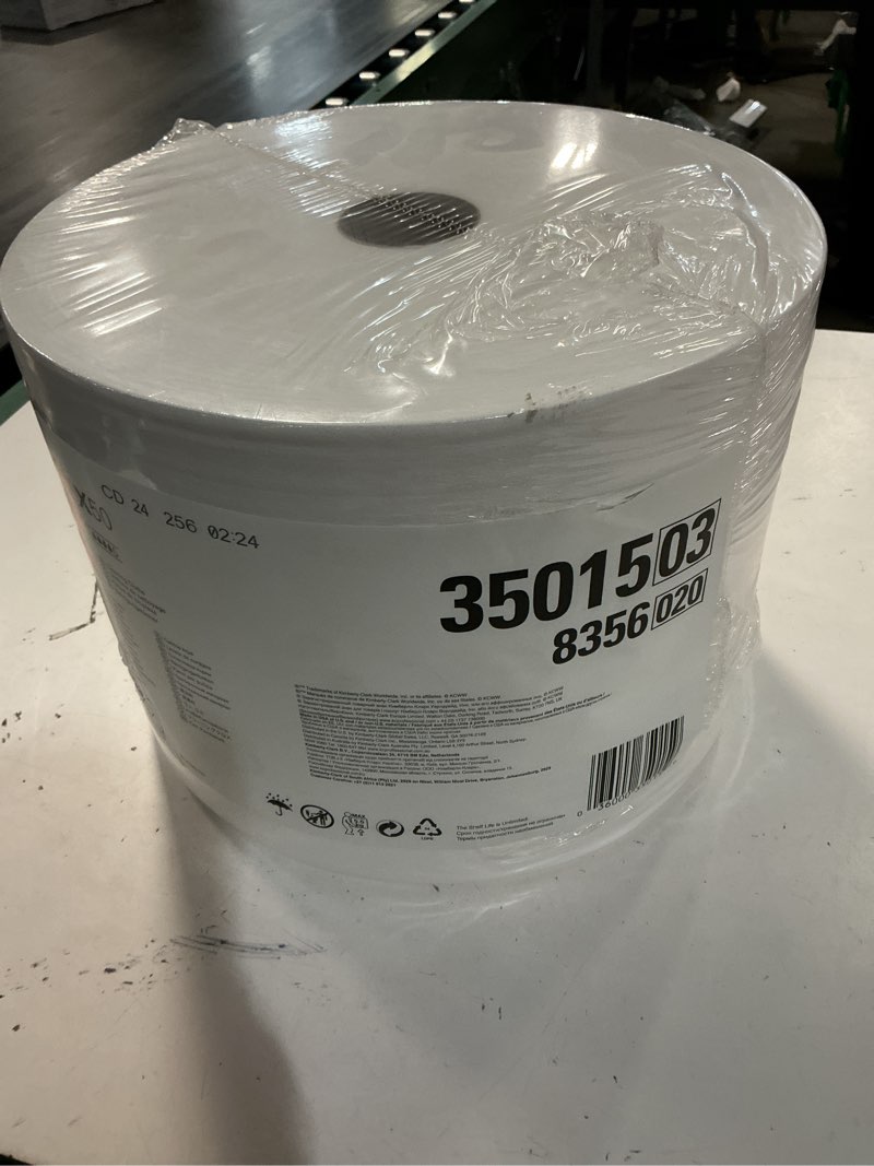 Condition photo showing New/Like New for wypall x50 disposable cloths (35015)  jumbo roll  9.8 x 13.4  white  1 100 sheets per roll