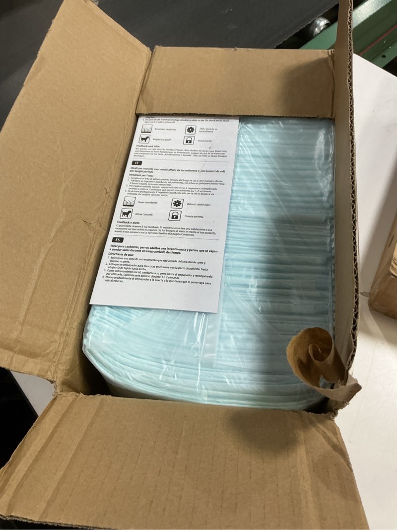 Condition photo showing New/Like New for Amazon Basics Dog and Puppy Pee Pads, 5-Layer Leak-Proof Super Absorbent, Quick-Dry Surface, Potty Training, Regular (22x22"), 100 Count, Blue & White Regular (100 Count)