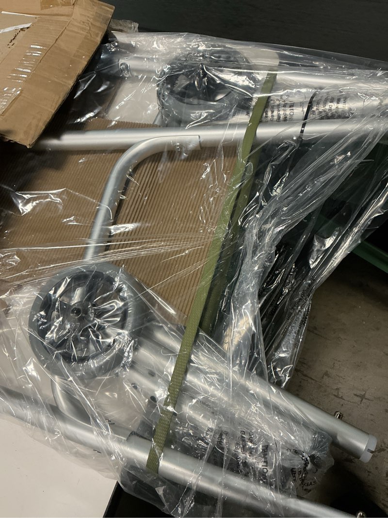 Condition photo showing Good Condition for walker adlt 2but w/5 whl.1/ea