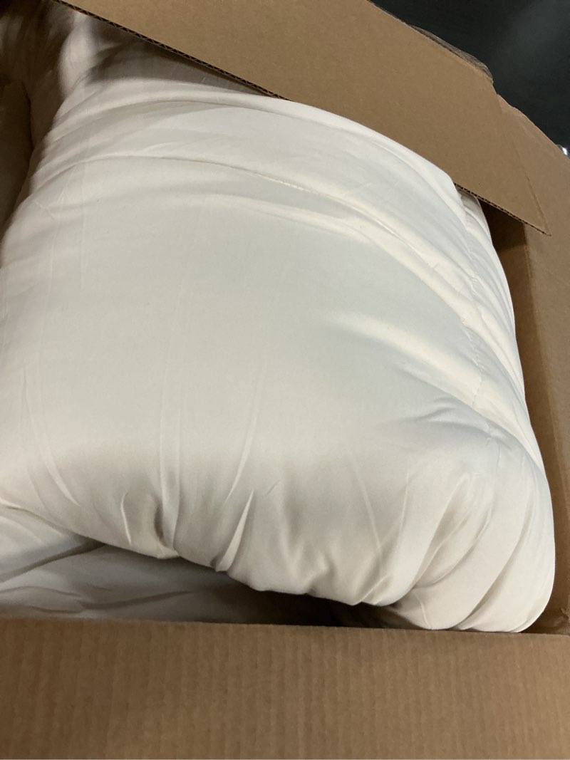 Condition photo showing As Is for Amazon Basics White Down Alternative Comforter and Duvet Insert with Corner Tabs (King, All-Season) King All-Season