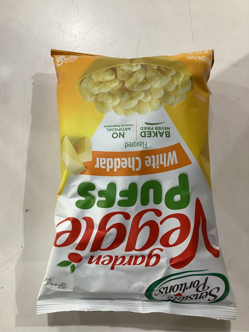 Condition photo showing New/Like New for sensible portions veggie puffs, white cheddar flavor, gluten-free chips, 3.75 ounce bag, 6-pack white cheddar 3.75 ounce (pack of 6)