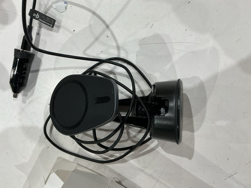 Condition photo showing As Is for scosche mpqmwd-sp1 charge pro qi2 magsafe 15w fast wireless car charger dash/windshield mount black