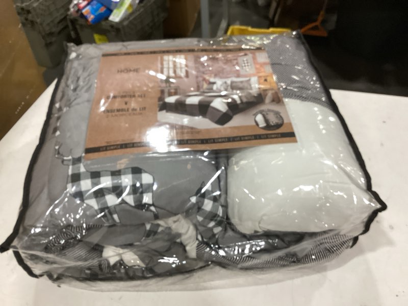 Condition photo showing Good Condition for bedsure twin comforter set with sheets  2 pieces reversible grey and white twin.