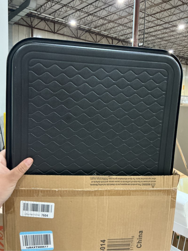 Condition photo showing Good Condition for all-weather indoor/outdoor boot tray - weather-resistant hard plastic shoe mat with raised edge for entryways, decks, and patios by stalwart (black)