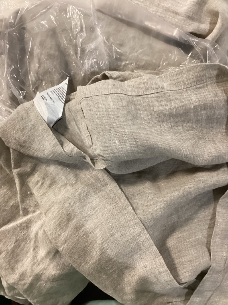 Condition photo showing Good Condition for european linen chambray duvet cover set, king/cal king, natural