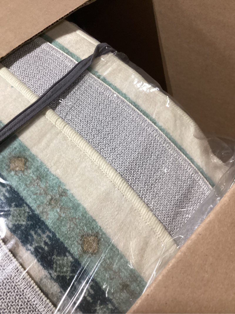 Condition photo showing Good Condition for Dark Green Vintage Living Room Rug 9x12 - Boho Unique Floral Victorian Decor, Washable Low Pile Non-Slip Extra Large Area Rugs for Dining Under Table Bedroom 9' x 12' (Rectangular) Dark Green