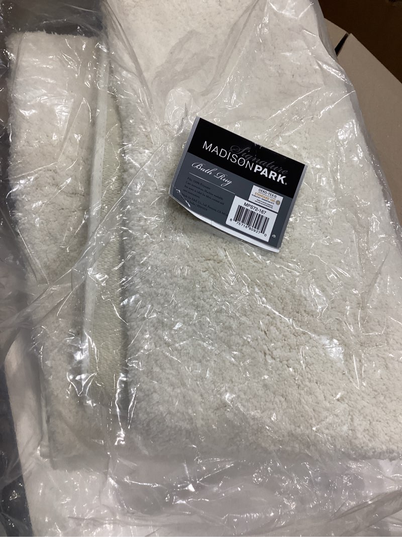 Condition photo showing Good Condition for madison park signature non slip, luxrurious plush mat, absorbent, quick dry, spa design bath room décor marshmallow bathroom rug, 2'x3'4", cream 2' x 3'4" (rectangular) cream