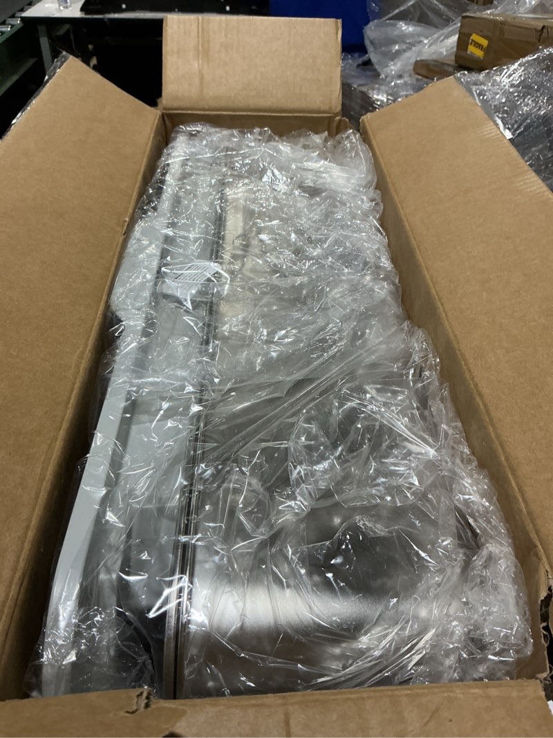 Condition photo showing Good Condition for Homegroove Stainless Steel Sifting Litter Box for Pine Pellets, 23.6''Lx15.7''Wx12''H Cat Litter Box with Lid for Indoor Cats Metal Pellet Sifter Litter Pan with Plastic Scoop &10 Urine Pads (6 Inch)