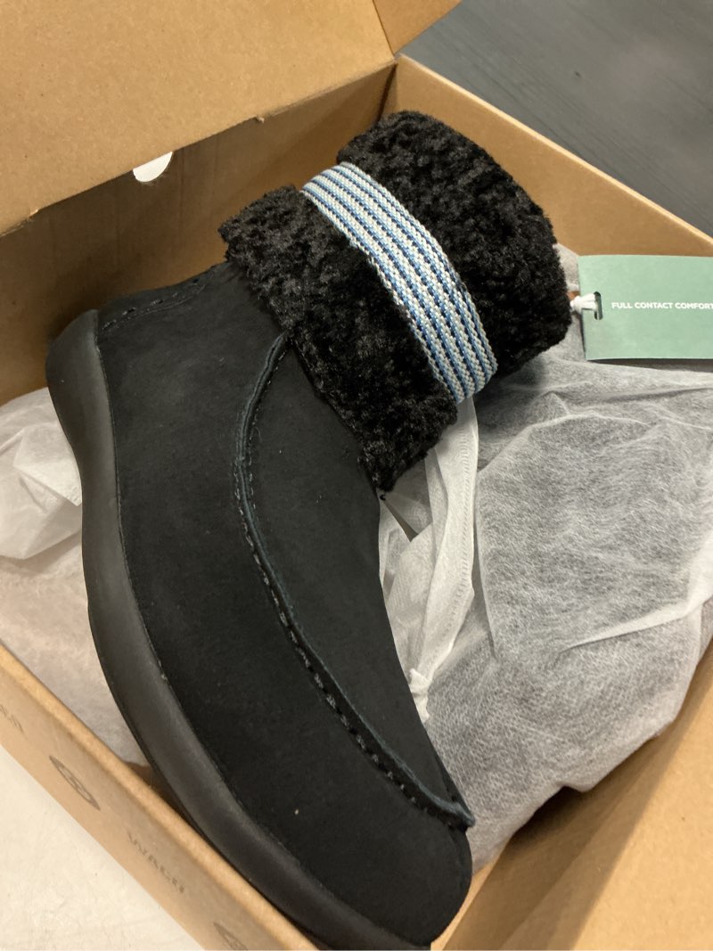Condition photo showing New/Like New for REVITALIGN Women's Siesta Frosty Boot, Black, 10