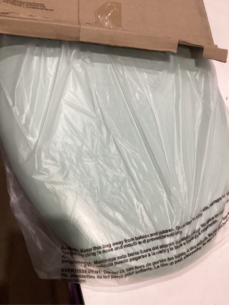 Condition photo showing Good Condition for bemis classic colors slow close toilet seat, easy clean hinges and durable plastic seat, made in usa, elongated, seafoam elongated seafoam