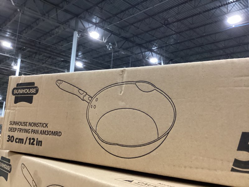 Condition photo showing New/Like New for sunhouse – 12 inch / 30 cm non-stick deep frying pan with double pour spouts, 5-layer whitford non-stick coating, pfoa-free, stay-cool handle, induction compatible with all cooktops black 12 inches